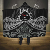 Toitu Te Tiriti Aotearoa Silver Fern Hooded Blanket New Zealand Maori Pattern LT01 - Polynesian Pride