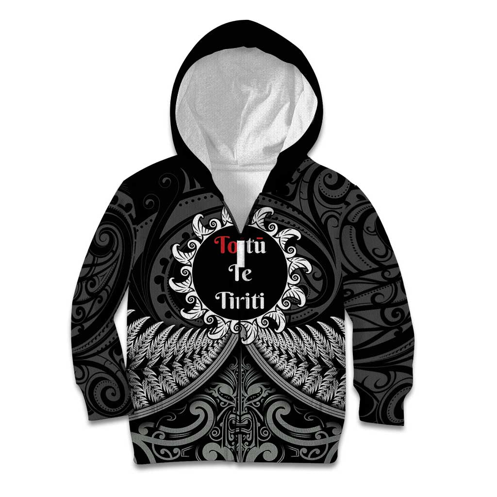 Personalised Toitu Te Tiriti Aotearoa Silver Fern Kid Hoodie New Zealand Maori Pattern LT01 Zip Hoodie Black - Polynesian Pride