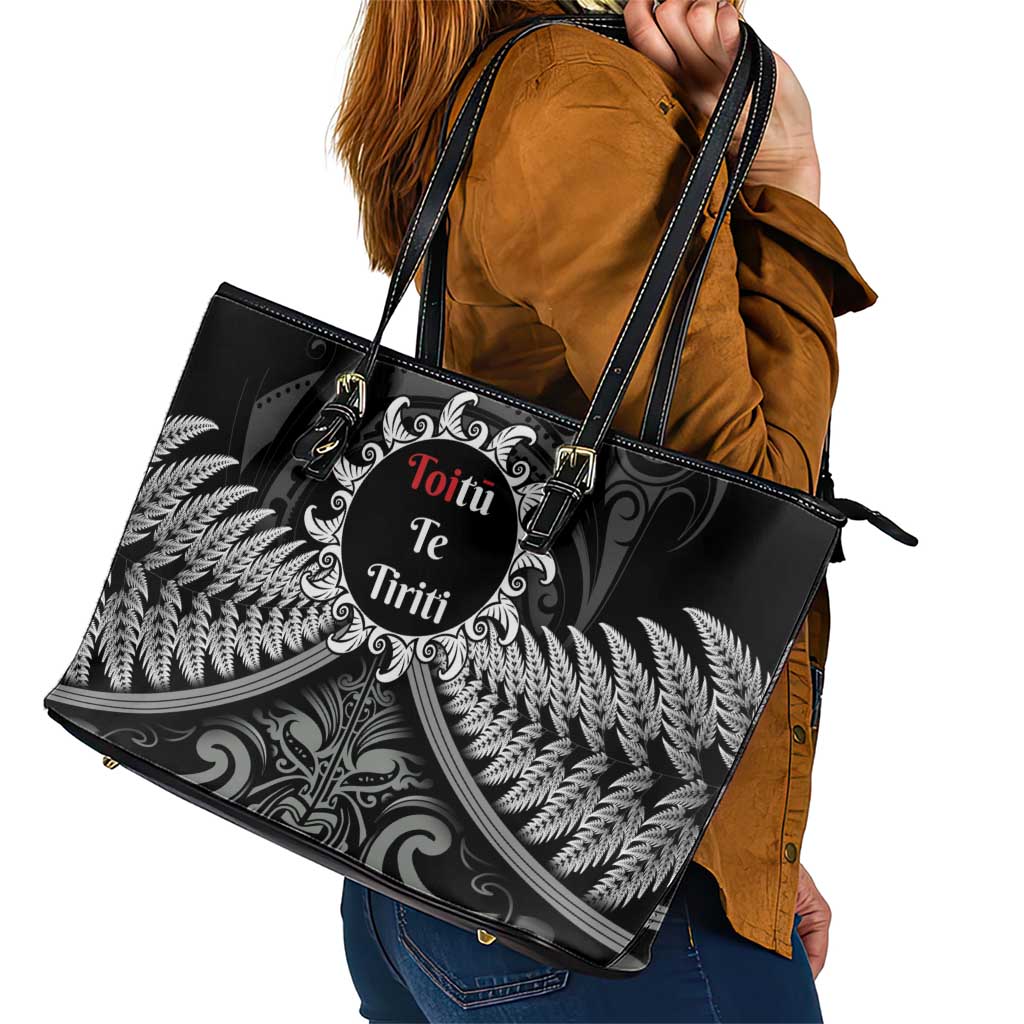 Toitu Te Tiriti Aotearoa Silver Fern Leather Tote Bag New Zealand Maori Pattern LT01 - Polynesian Pride