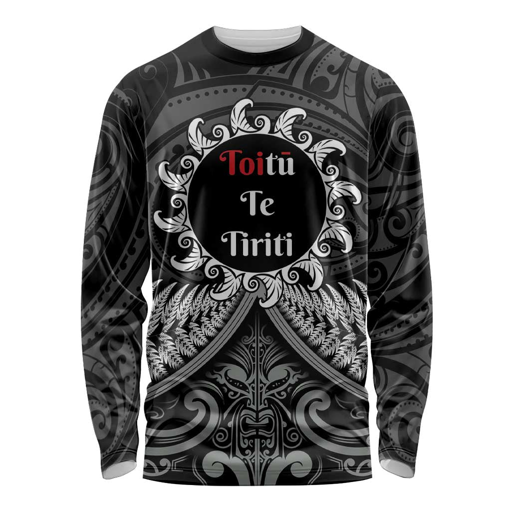 Personalised Toitu Te Tiriti Aotearoa Silver Fern Long Sleeve Shirt New Zealand Maori Pattern LT01 Unisex Black - Polynesian Pride