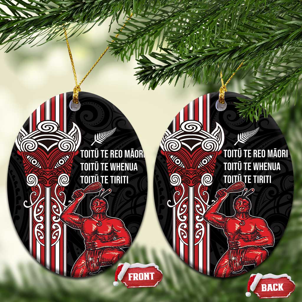 Toitu Te Reo Maori Toitu Te Whenua Toitu Te Tiriti Ceramic Ornament Maori Warrior LT01 Oval Black - Polynesian Pride
