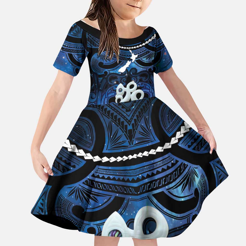 Personalized Maori Matariki Manaia Family Matching Puletasi and Hawaiian Shirt Maori Kowhaiwhai Pattern Galaxy LT01 Daughter's Dress Blue - Polynesian Pride