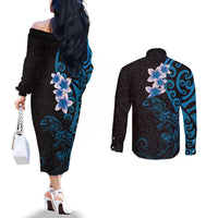 New Zealand Tuatara Plumeria Couples Matching Off The Shoulder Long Sleeve Dress and Long Sleeve Button Shirt Maori Blue Koru Tribal Tattoo LT01 - Polynesian Pride