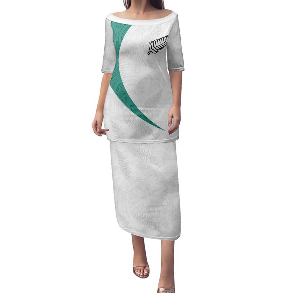 Custom New Zealand Football Family Matching Puletasi and Hawaiian Shirt Go All Silver Ferns - Towards World Cup 2026 LT03 Mom's Dress White - Polynesian Pride