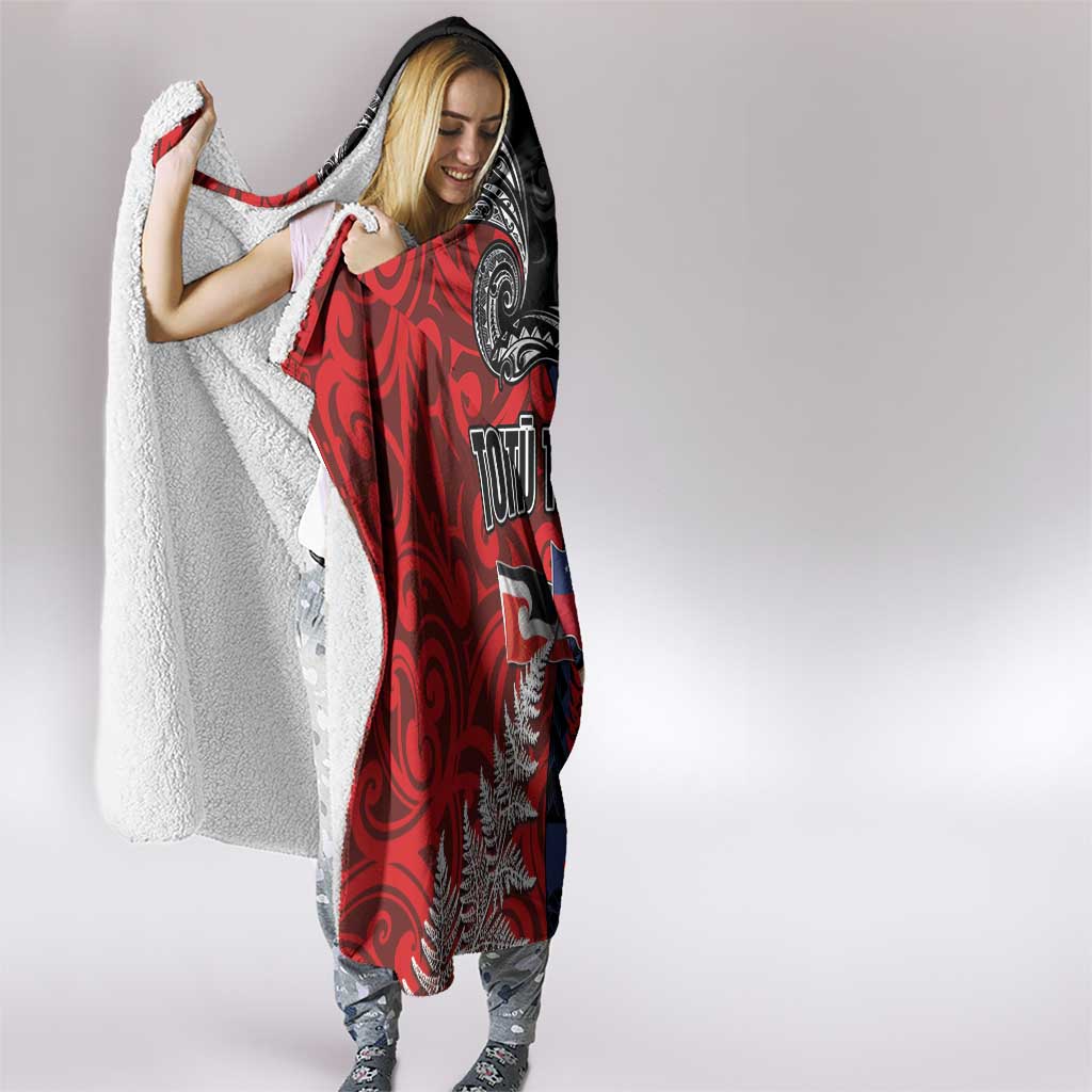 Aotearoa and Samoa Toitu Te Tiriti Hooded Blanket Honour the Treaty - Te Tiriti Is Us LT03 - Polynesian Pride