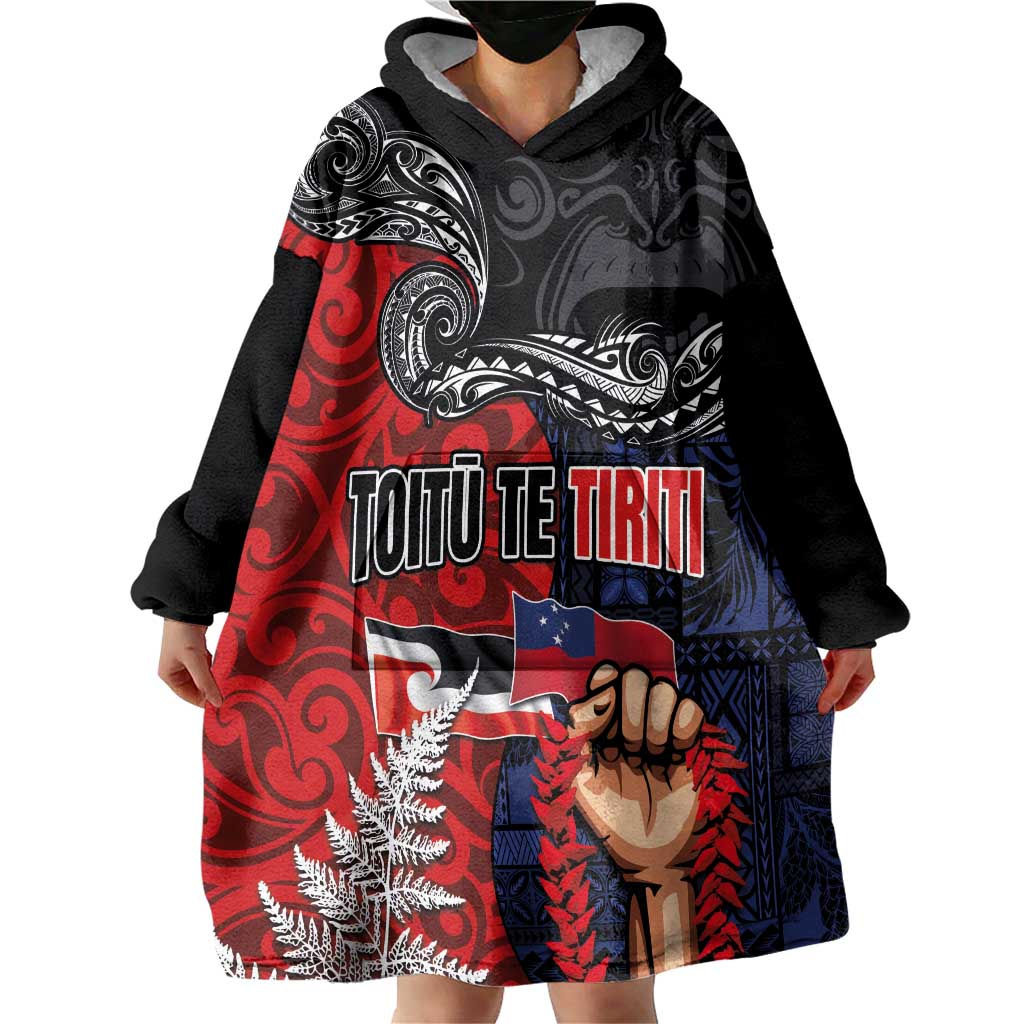 Aotearoa and Samoa Toitu Te Tiriti Wearable Blanket Hoodie Honour the Treaty - Te Tiriti Is Us LT03 - Polynesian Pride