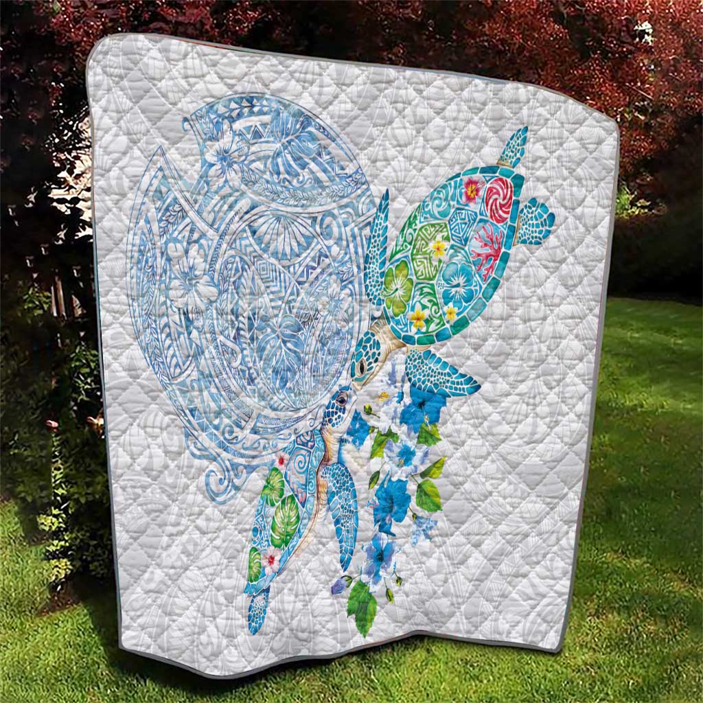 Hawaiian Couple Turtles Honi Quilt Polynesian Art Motifs and Hibiscus White Blue Color LT03 - Polynesian Pride