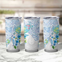 Hawaiian Couple Turtles Honi Tumbler Cup Polynesian Art Motifs and Hibiscus White Blue Color LT03 - Polynesian Pride
