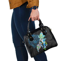 Hawaiian Couple Turtles Honi Shoulder Handbag Polynesian Art Motifs and Hibiscus Black Blue Color LT03 - Polynesian Pride