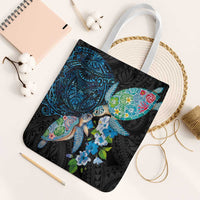Hawaiian Couple Turtles Honi Tote Bag Polynesian Art Motifs and Hibiscus Black Blue Color LT03 White Strap One Size Black - Polynesian Pride