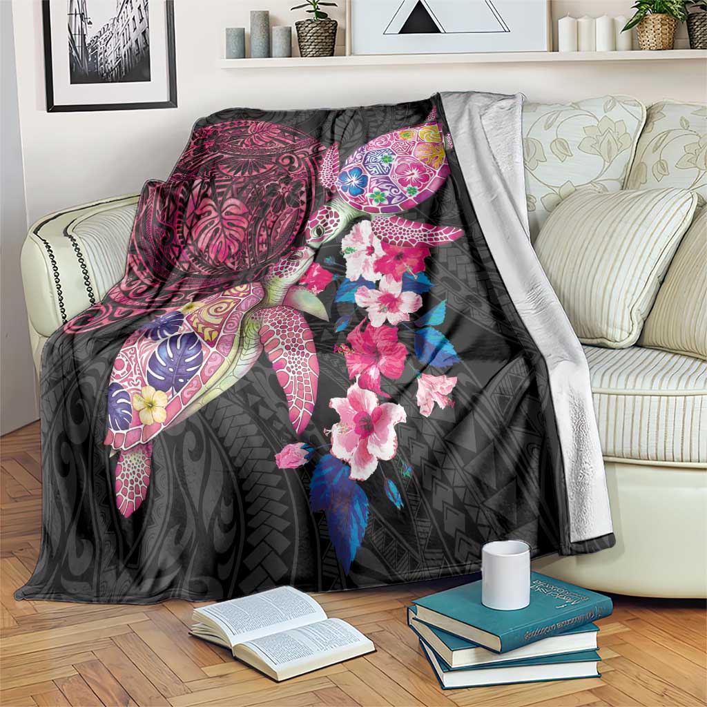 Hawaiian Couple Turtles Honi Blanket Polynesian Art Motifs and Hibiscus Black Red Color LT03 Black - Polynesian Pride