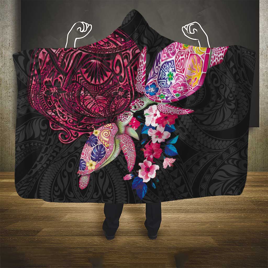 Hawaiian Couple Turtles Honi Hooded Blanket Polynesian Art Motifs and Hibiscus Black Red Color LT03 - Polynesian Pride