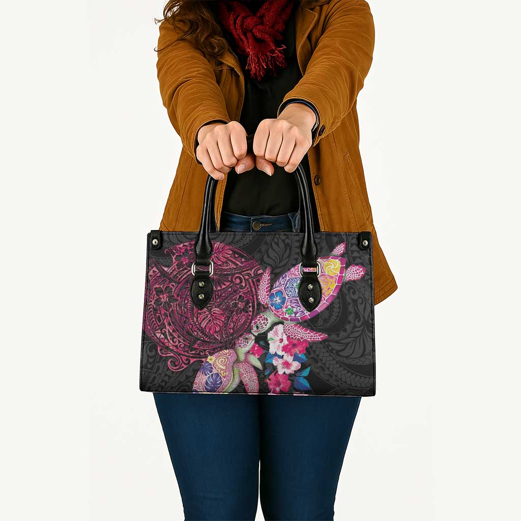 Hawaiian Couple Turtles Honi Leather Bag Polynesian Art Motifs and Hibiscus Black Red Color LT03 - Polynesian Pride