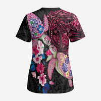 Hawaiian Couple Turtles Honi Scrub Top Polynesian Art Motifs and Hibiscus Black Red Color LT03 - Polynesian Pride