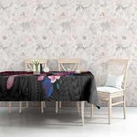 Hawaiian Couple Turtles Honi Tablecloth Polynesian Art Motifs and Hibiscus Black Red Color LT03 - Polynesian Pride