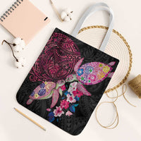 Hawaiian Couple Turtles Honi Tote Bag Polynesian Art Motifs and Hibiscus Black Red Color LT03 White Strap One Size Black - Polynesian Pride