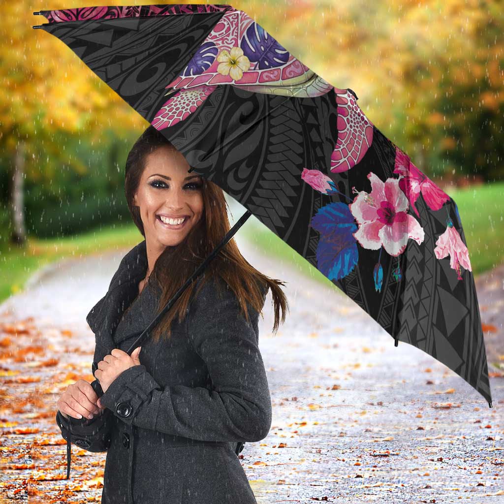 Hawaiian Couple Turtles Honi Umbrella Polynesian Art Motifs and Hibiscus Black Red Color LT03 - Polynesian Pride