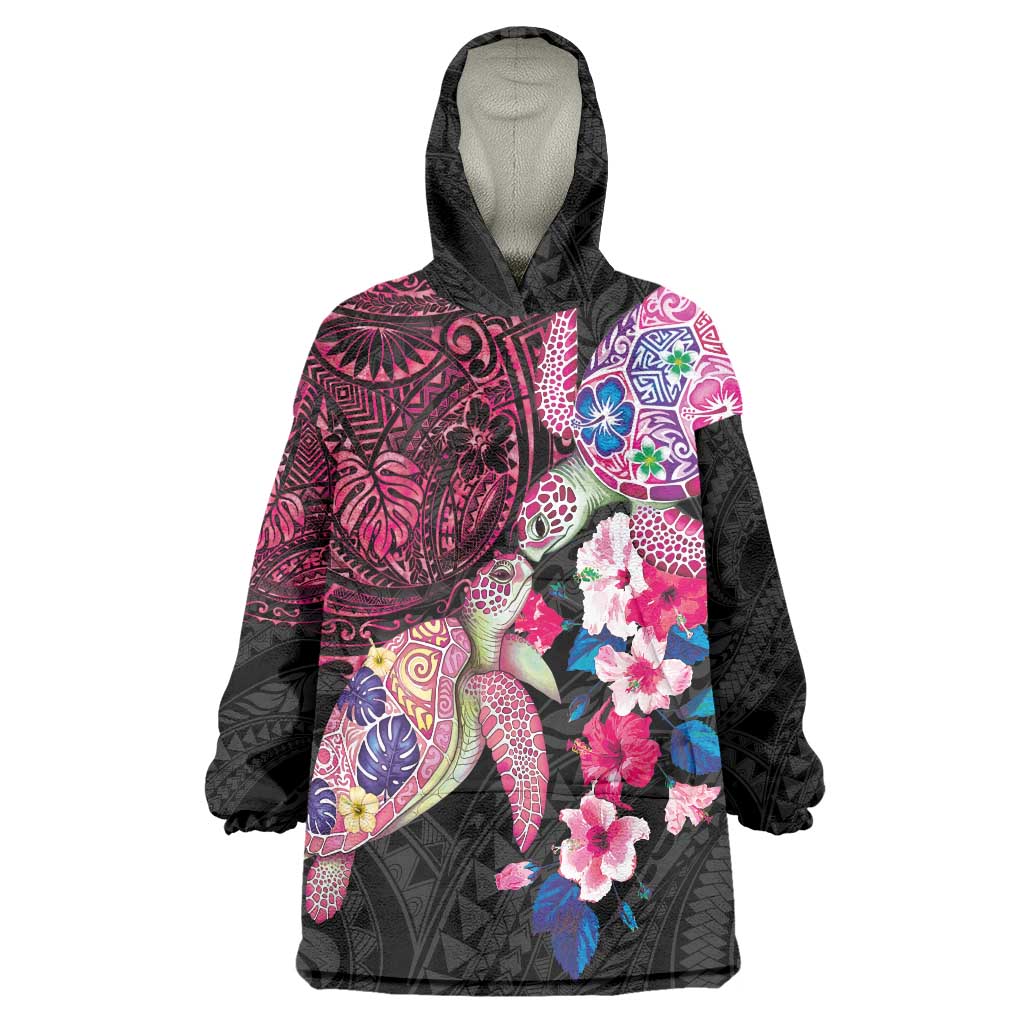 Hawaiian Couple Turtles Honi Wearable Blanket Hoodie Polynesian Art Motifs and Hibiscus Black Red Color LT03 One Size Black - Polynesian Pride