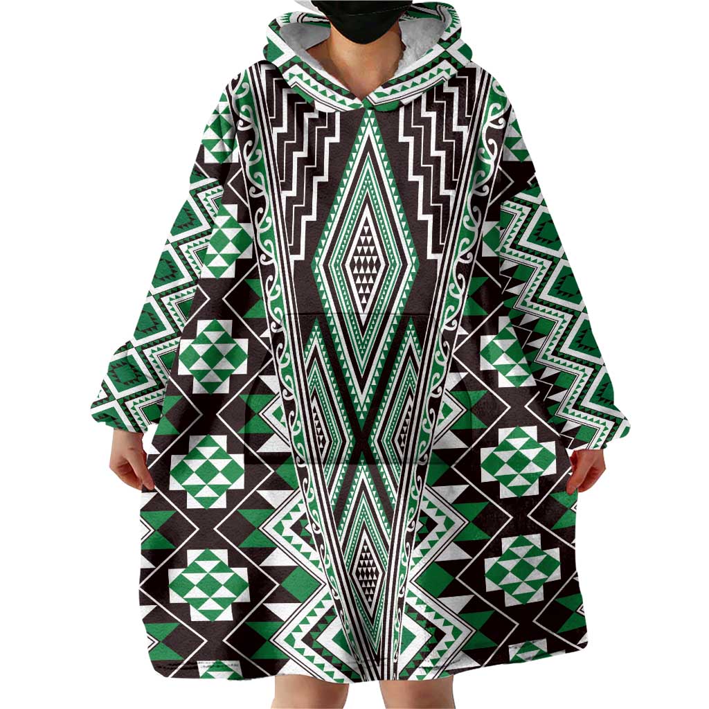Green Aotearoa Tukutuku and Poutama Motif Wearable Blanket Hoodie LT03 - Polynesian Pride