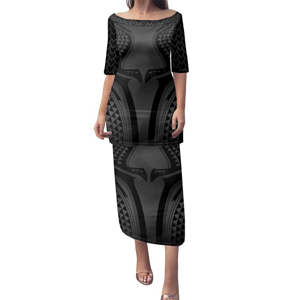 Hawaiian Kakau Art Tattoos Aquaman Style Family Matching Puletasi and Hawaiian Shirt Special Edition LT03 Mom's Dress Black - Polynesian Pride