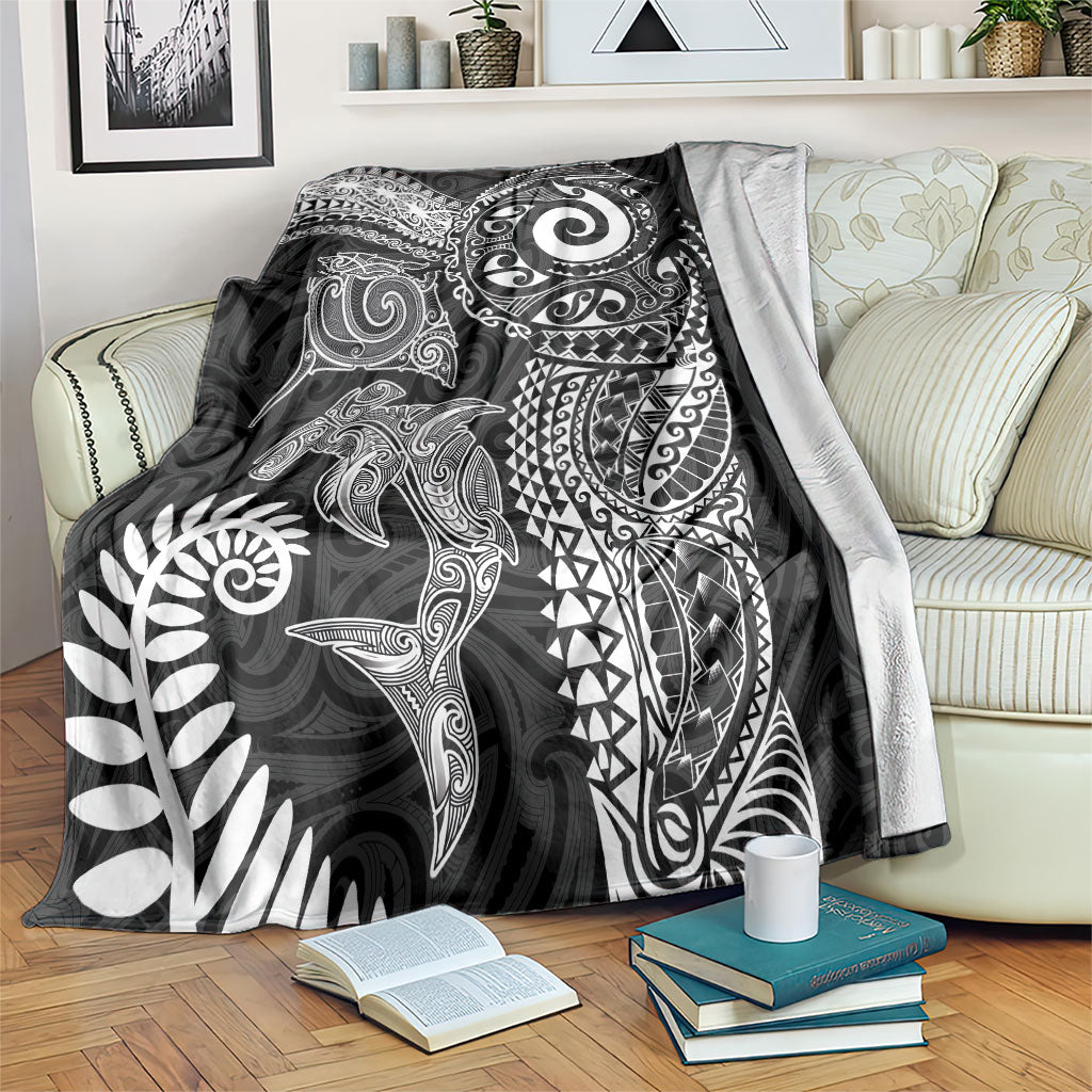 Aotearoa Maori Sea Animals Tribal Blanket Manta Ray and Shark Moko Pattern Black Color LT03 Black - Polynesian Pride
