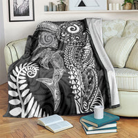 Aotearoa Maori Sea Animals Tribal Blanket Manta Ray and Shark Moko Pattern Black Color LT03 Black - Polynesian Pride