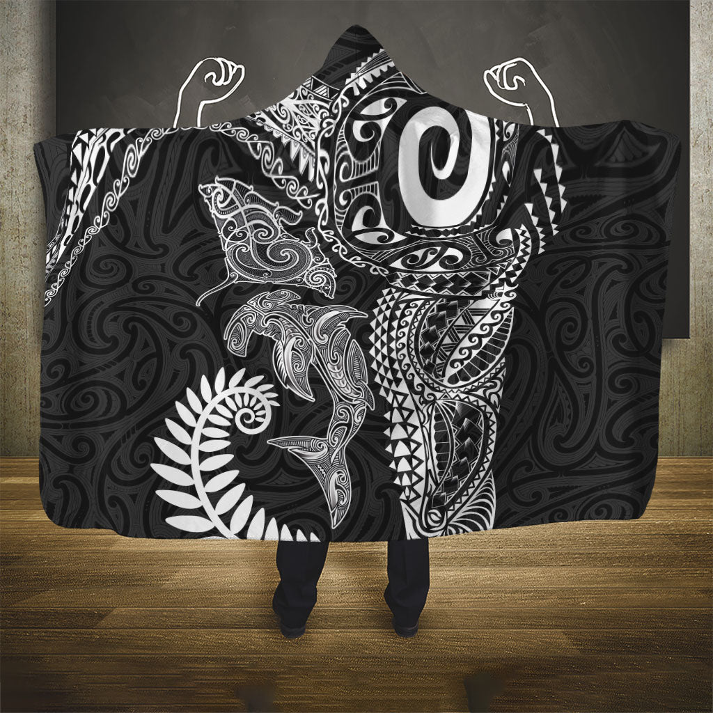 Aotearoa Maori Sea Animals Tribal Hooded Blanket Manta Ray and Shark Moko Pattern Black Color