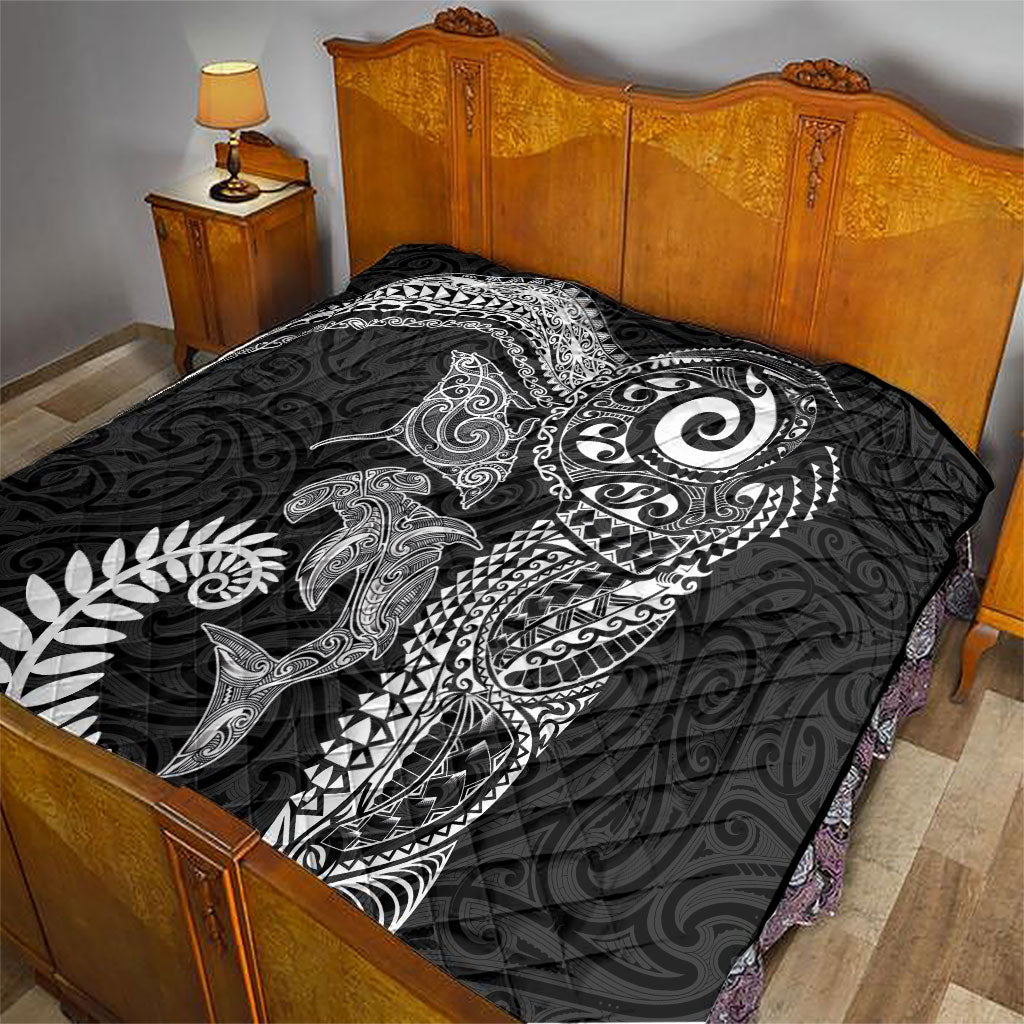 Aotearoa Maori Sea Animals Tribal Quilt Manta Ray and Shark Moko Pattern Black Color