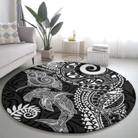 Aotearoa Maori Sea Animals Tribal Round Carpet Manta Ray and Shark Moko Pattern Black Color