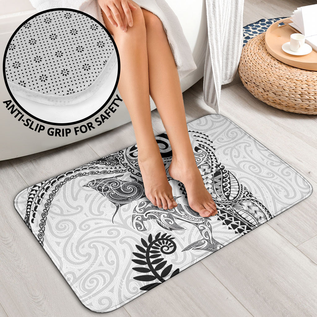 Aotearoa Maori Sea Animals Tribal Bathroom Set Manta Ray and Shark Moko Pattern White Color LT03 - Polynesian Pride