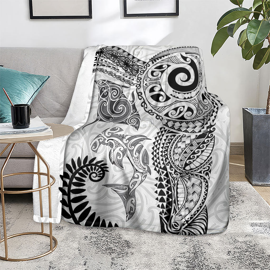 Aotearoa Maori Sea Animals Tribal Blanket Manta Ray and Shark Moko Pattern White Color LT03 - Polynesian Pride