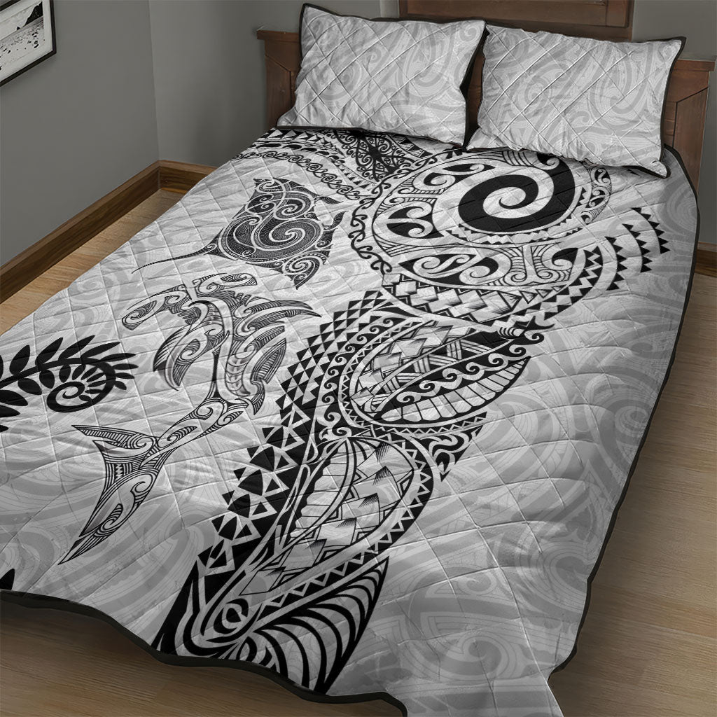 Aotearoa Maori Sea Animals Tribal Quilt Bed Set Manta Ray and Shark Moko Pattern White Color