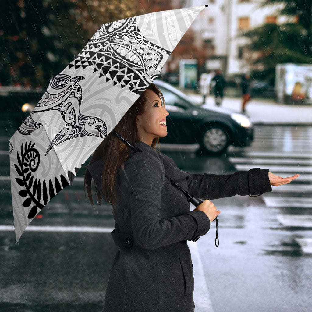 Aotearoa Maori Sea Animals Tribal Umbrella Manta Ray and Shark Moko Pattern White Color LT03 - Polynesian Pride