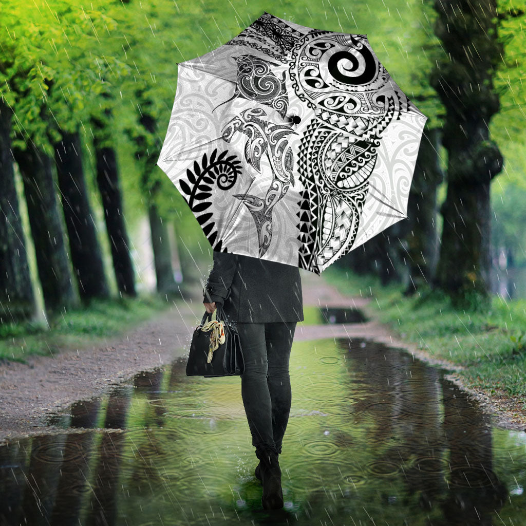Aotearoa Maori Sea Animals Tribal Umbrella Manta Ray and Shark Moko Pattern White Color LT03 - Polynesian Pride