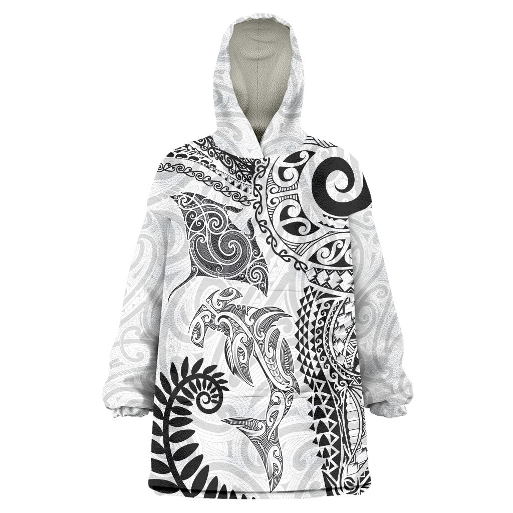 Aotearoa Maori Sea Animals Tribal Wearable Blanket Hoodie Manta Ray and Shark Moko Pattern White Color LT03 One Size White - Polynesian Pride