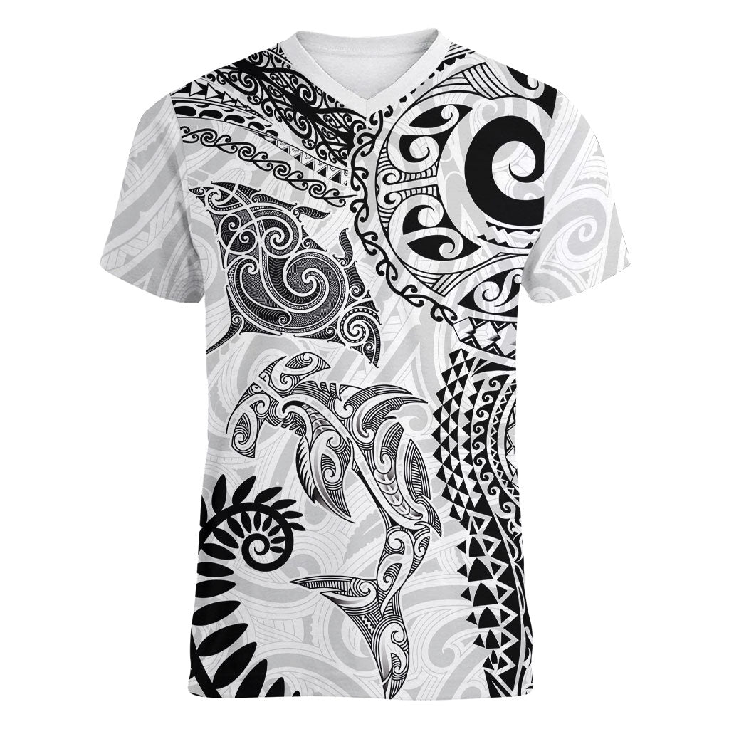 Aotearoa Maori Sea Animals Tribal Women V-Neck T-Shirt Manta Ray and Shark Moko Pattern White Color LT03 Female White - Polynesian Pride