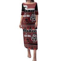 New Zealand Culture Family Matching Puletasi and Hawaiian Shirt Kia Ora Aotearoa Moko Tattoo Mask with Waka and Maori Art Pattern LT03 Mom's Dress Red - Polynesian Pride