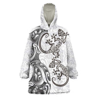 New Zealand Gecko Maori Art Tattoo Wearable Blanket Hoodie White Color LT03 One Size White - Polynesian Pride