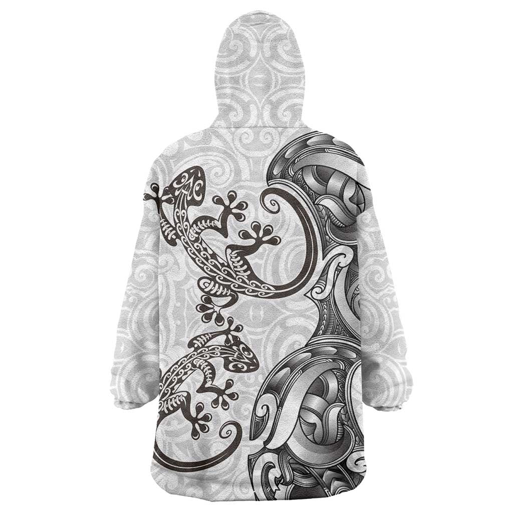 New Zealand Gecko Maori Art Tattoo Wearable Blanket Hoodie White Color LT03 - Polynesian Pride