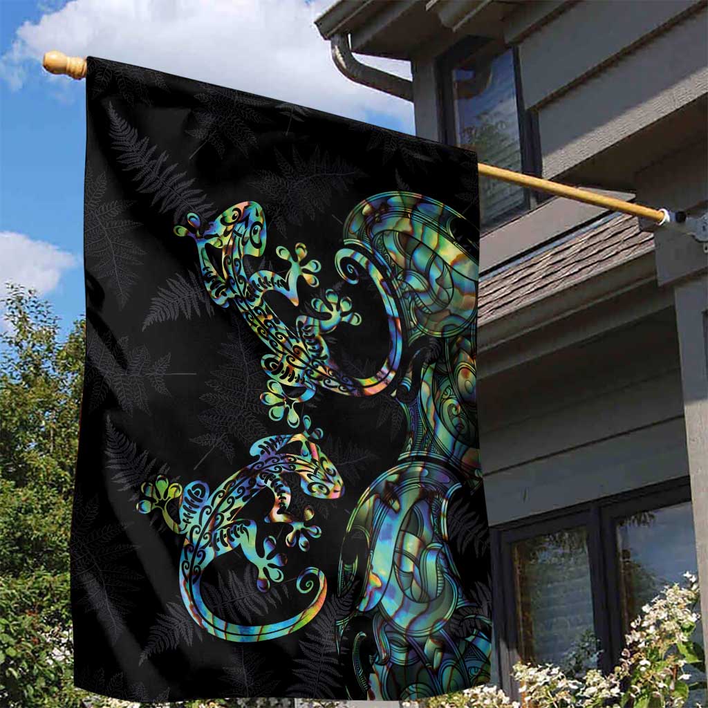 New Zealand Gecko Maori Art Tattoo Garden Flag Silver Fern and Paua Shell Mode LT03 - Polynesian Pride