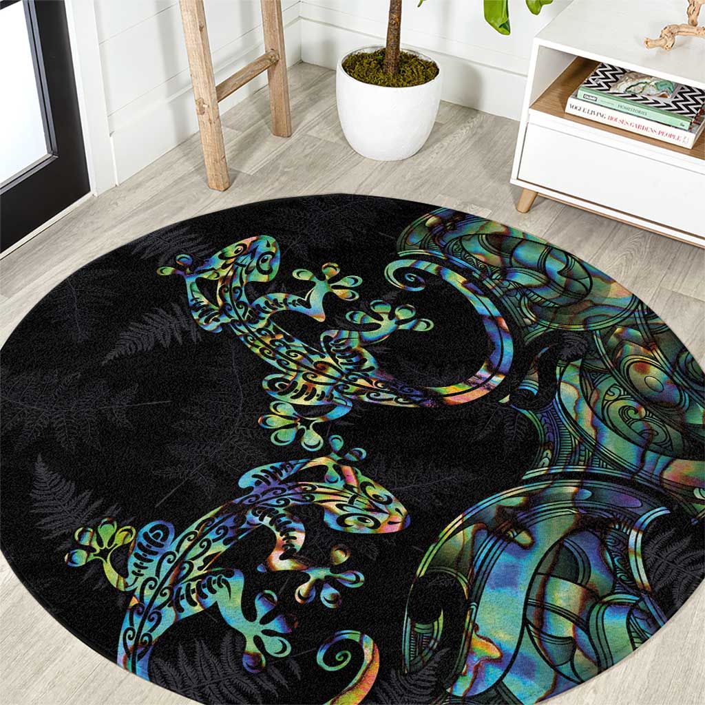 New Zealand Gecko Maori Art Tattoo Round Carpet Silver Fern and Paua Shell Mode LT03 Black - Polynesian Pride