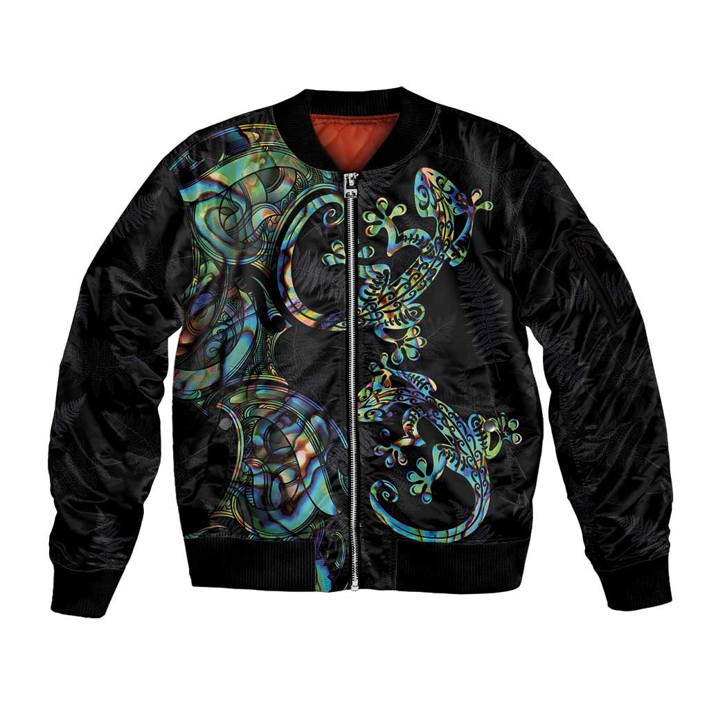 New Zealand Gecko Maori Art Tattoo Sleeve Zip Bomber Jacket Silver Fern and Paua Shell Mode LT03 Unisex Black - Polynesian Pride