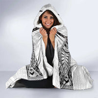 Samoan Traditional Art Tattoos Hooded Blanket Tatau Tribal Motifs with Ula Nifo White LT03 - Polynesian Pride