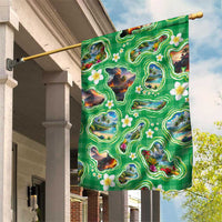 Hawaii Map with Plumeria Flower and Palaka Pattern Garden Flag Tropical Island Green Design
