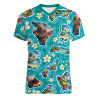 Hawaii Map with Plumeria Flower and Palaka Pattern Women V-Neck T-Shirt Tropical Island Teal Design