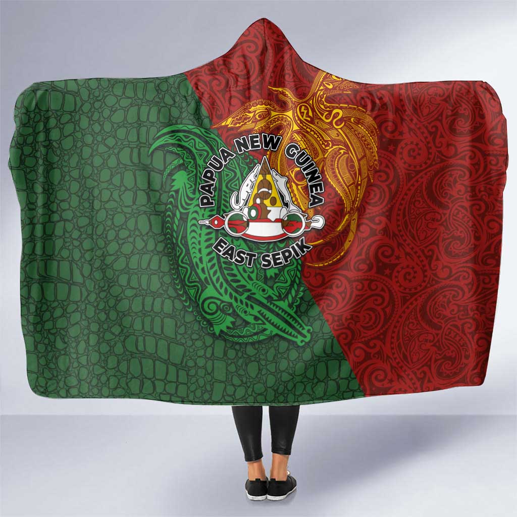 Papua New Guinea East Sepik Province Hooded Blanket Tribal Crocodile Birds of Paradise Melanesian Tattoo LT03 One Size Green - Polynesian Pride