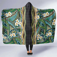 Hawaiian Art Flower Tribal with Lei Hooded Blanket Palaka Pattern Black Color LT03 One Size Black - Polynesian Pride