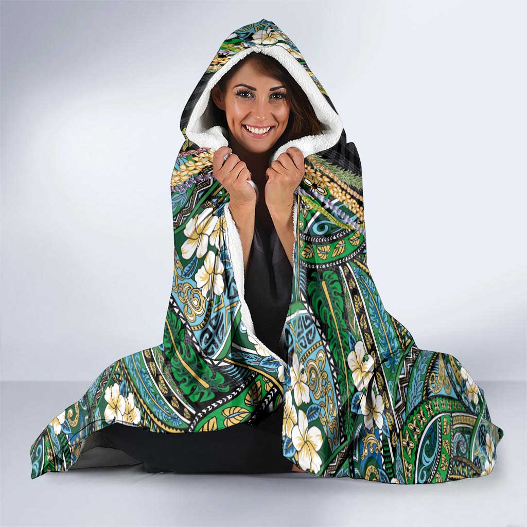 Hawaiian Art Flower Tribal with Lei Hooded Blanket Palaka Pattern Black Color LT03 - Polynesian Pride