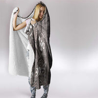 Hawaiian Art Flower Tribal with Lei Hooded Blanket Palaka Pattern Grayscale - Polynesian Pride
