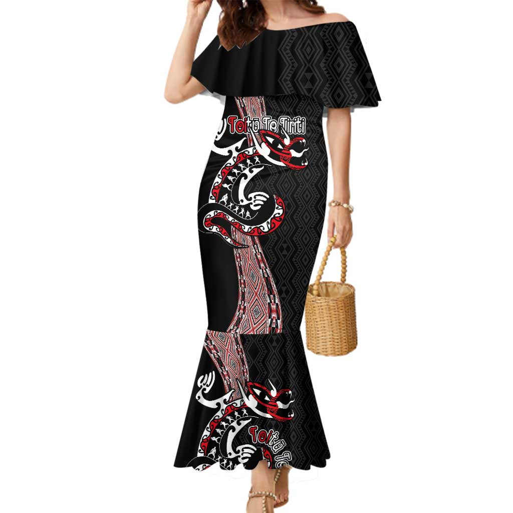 Aotearoa Toitu Te Tiriti Taniko Family Matching Mermaid Dress and Hawaiian Shirt Maori Taniwha Haka - Honour the Treaty LT03 Mom's Dress Black - Polynesian Pride